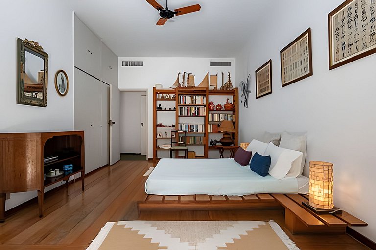 ADV005 Grande cobertura pra 8 na praia de Ipanema