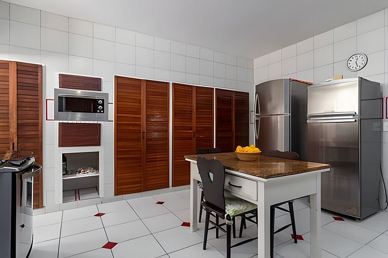 ADV005 Grande cobertura pra 8 na praia de Ipanema