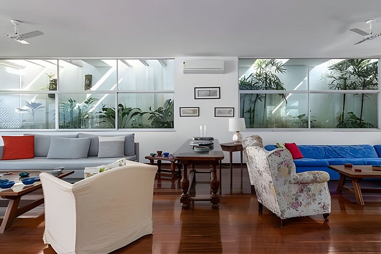 ADV005 Grande cobertura pra 8 na praia de Ipanema