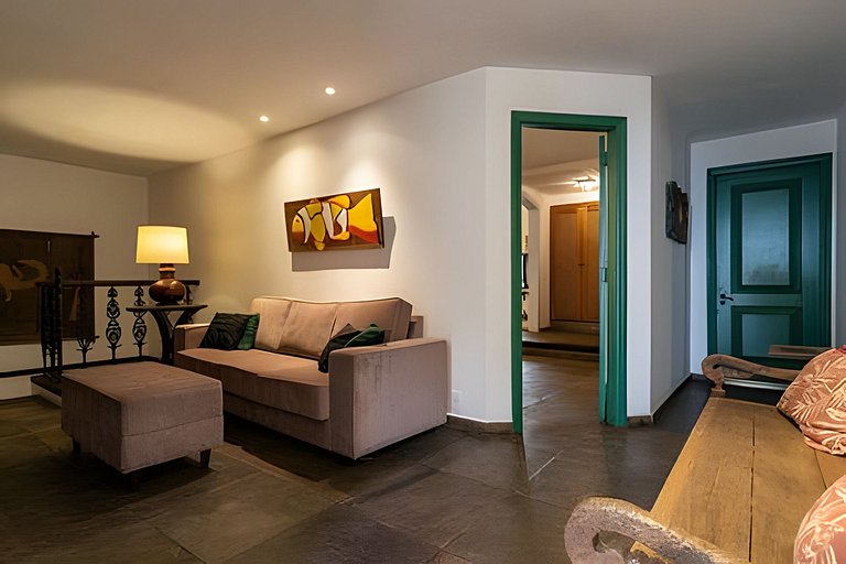 ADV002 Cobertura tropical na praia de Copacabana