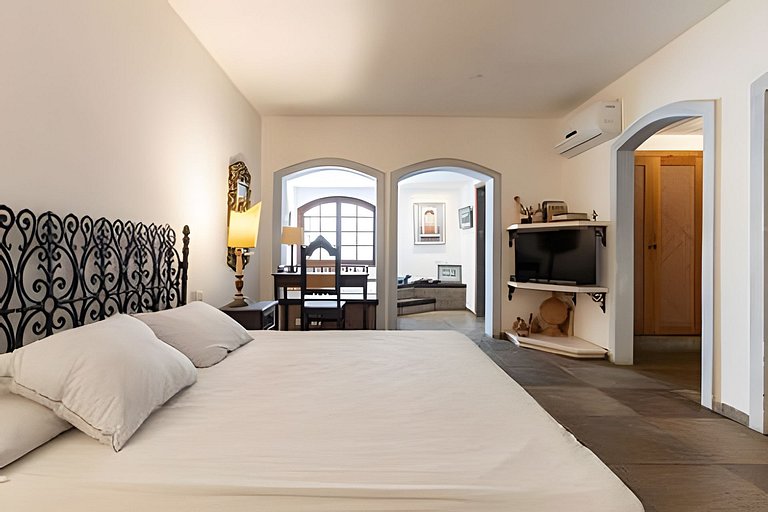 ADV002 Cobertura tropical na praia de Copacabana