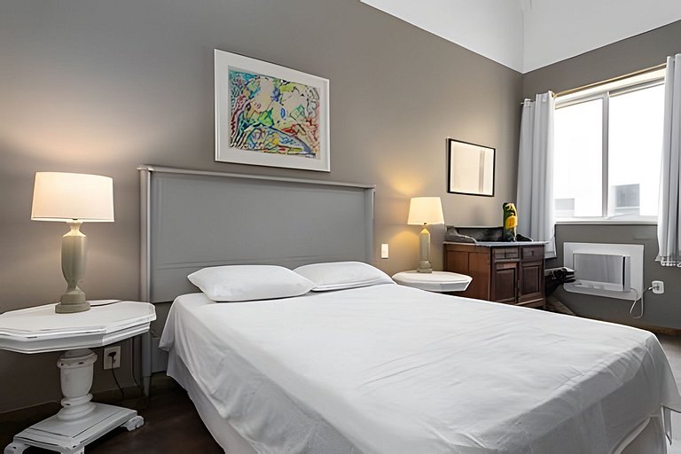 ADV002 Cobertura tropical na praia de Copacabana