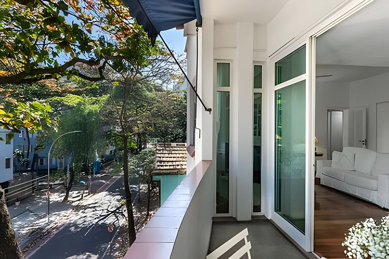 ADV009 Charmoso apartamento de 2 dormitórios no coração de I