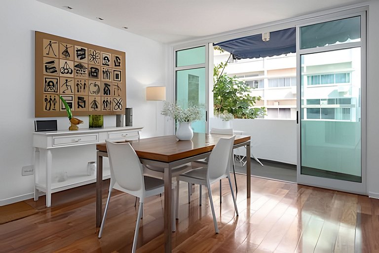 ADV009 Charmoso apto pra 4 no coração de Ipanema