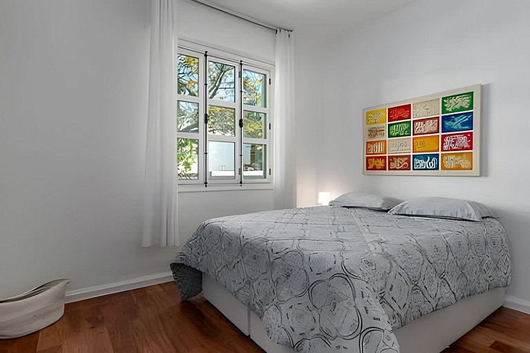 ADV009 Charmoso apto pra 4 no coração de Ipanema