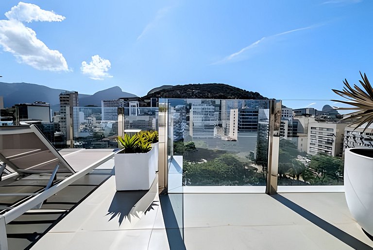 ADV011 Cobertura 2 quartos perto praia de Ipanema