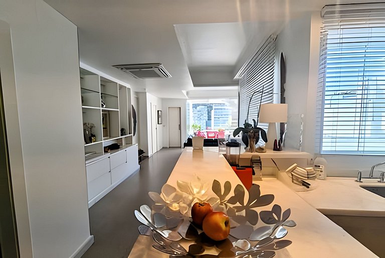 ADV011 Cobertura 2 quartos perto praia de Ipanema