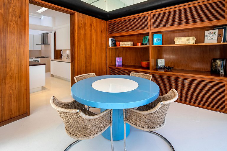 ADV004 Villa pra 10 e vista pra praia