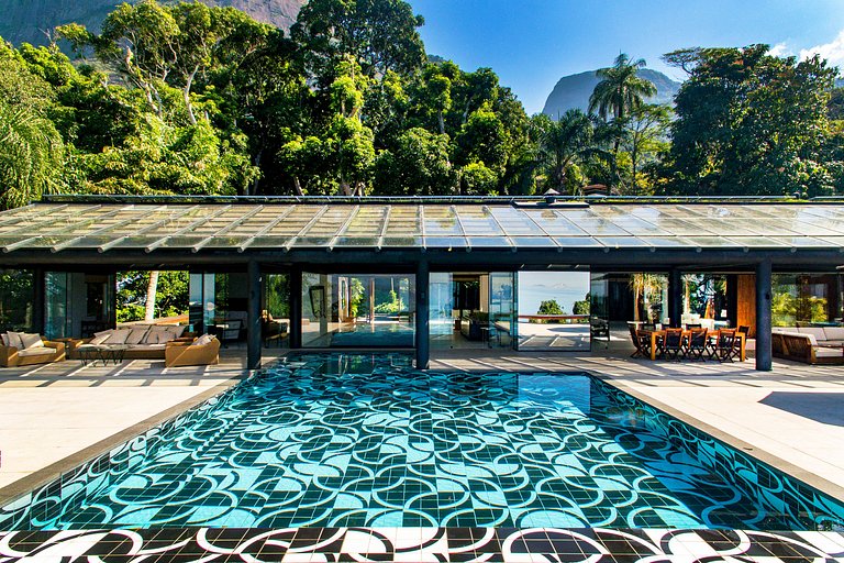 ADV004 Villa pra 10 e vista pra praia