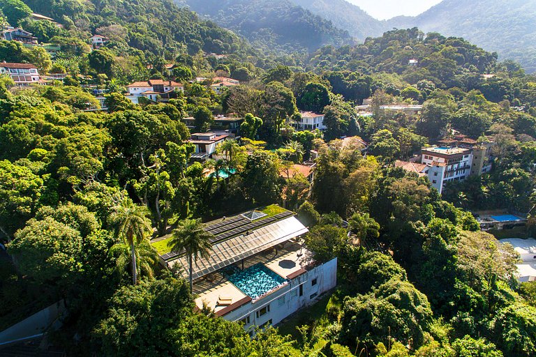 ADV004 Villa pra 10 e vista pra praia