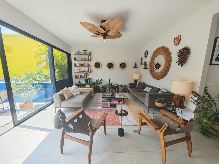 ADV012 Linda cobertura de 3 quartos em Copacabana