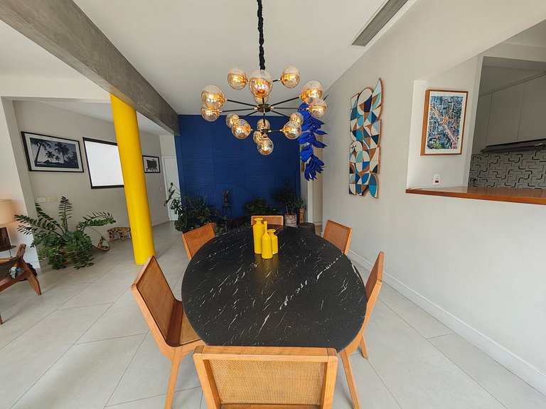 ADV012 Linda cobertura de 3 quartos em Copacabana