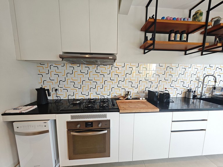 ADV012 Linda cobertura de 3 quartos em Copacabana