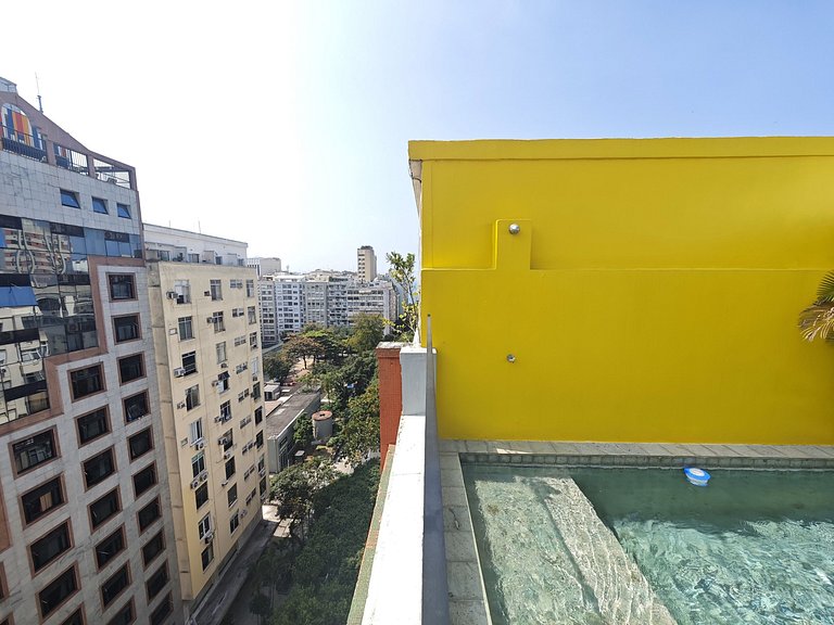 ADV012 Linda cobertura de 3 quartos em Copacabana