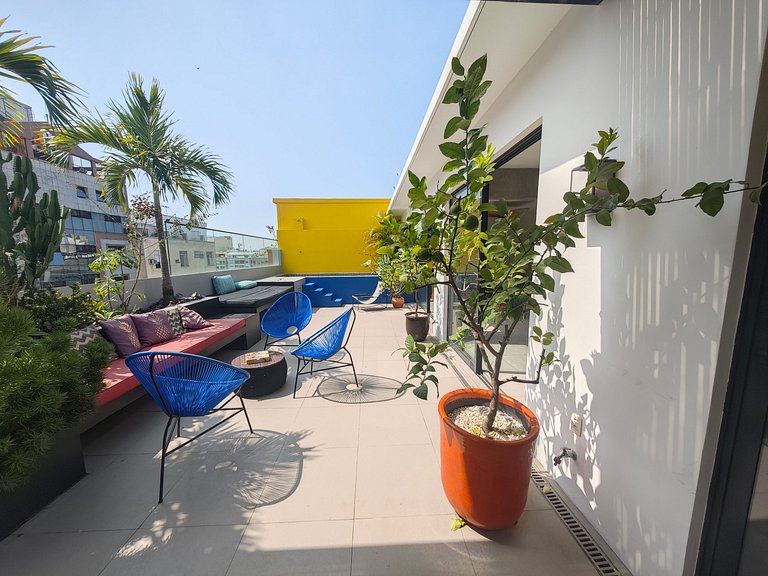 ADV012 Linda cobertura de 3 quartos em Copacabana