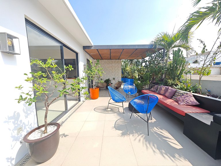 ADV012 Linda cobertura de 3 quartos em Copacabana