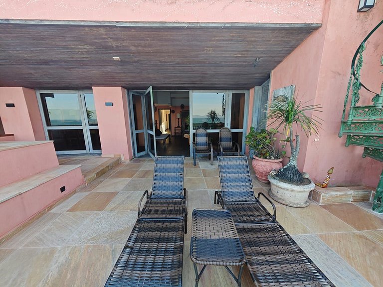 ADV002 Cobertura tropical na praia de Copacabana