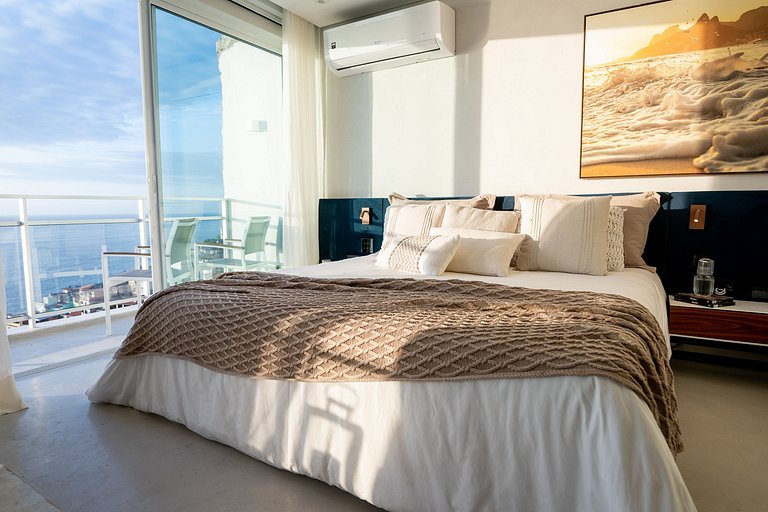 ADV006 Charmosa cobertura com vista mar no Vidigal