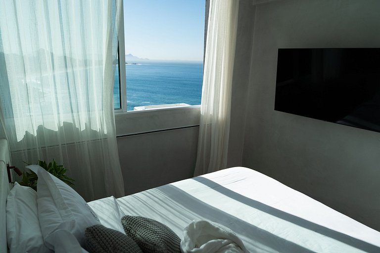 ADV006 Charmosa cobertura com vista mar no Vidigal