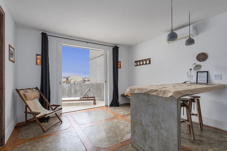 ADV008 Casa de 7 suites entre Ipa e Copa