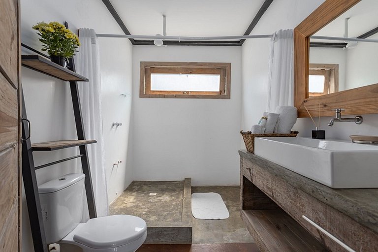 ADV008 Casa de 7 suites entre Ipa e Copa