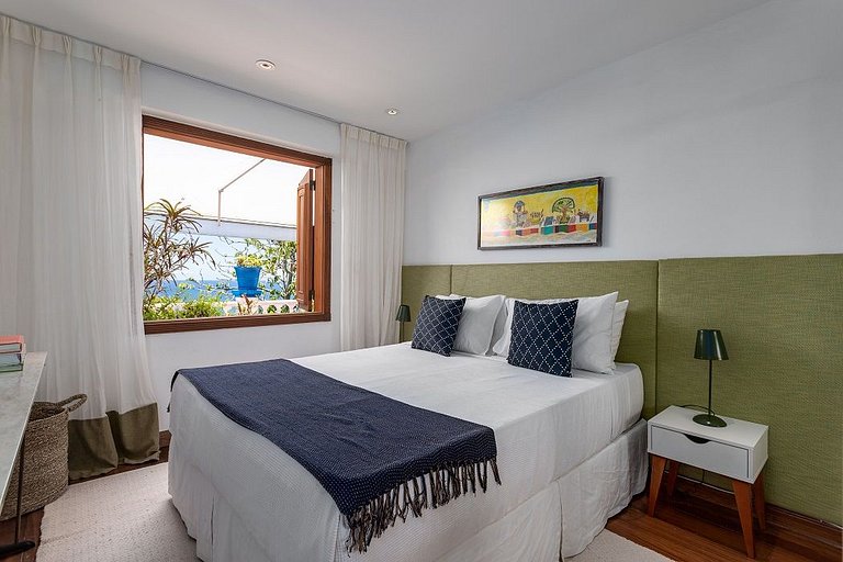 ADV015 Fantástica casa com vista do mar