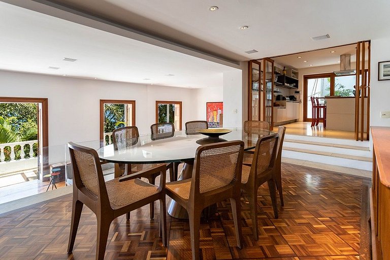 ADV015 Fantástica casa com vista do mar