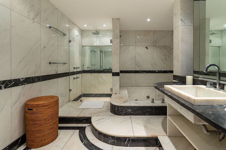 ADV015 Fantástica casa com vista do mar