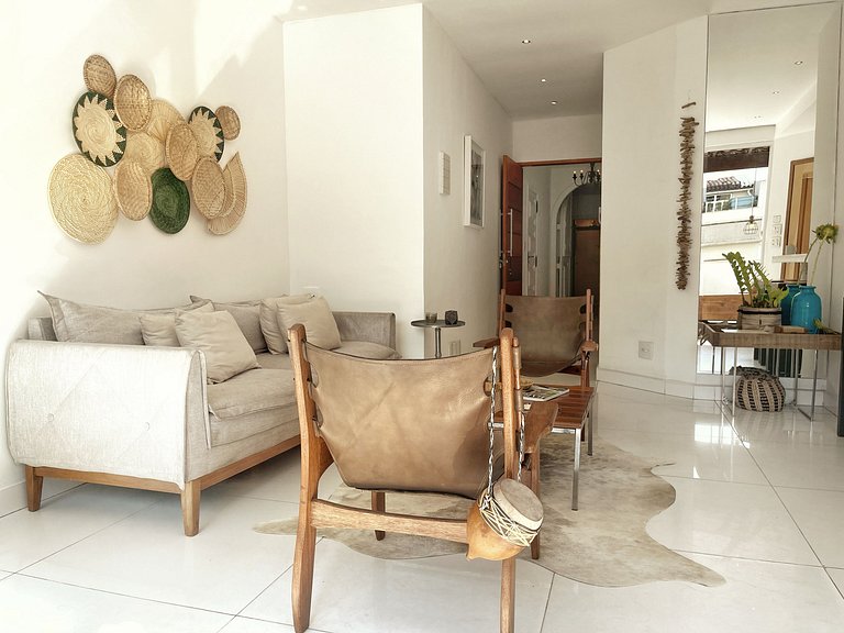 ADV017 Cobertura de 6 suítes no coração de Ipanema