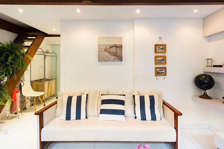 ADV017 Cobertura de 6 suítes no coração de Ipanema