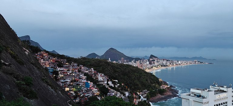 ADV007 Villa para 9 com vista 360° de todo o Rio